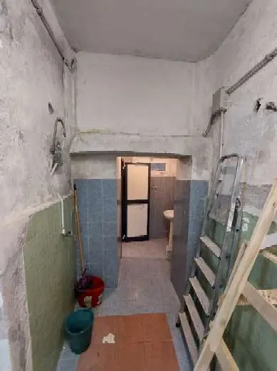 Magazzino via Teglia 107, Genova