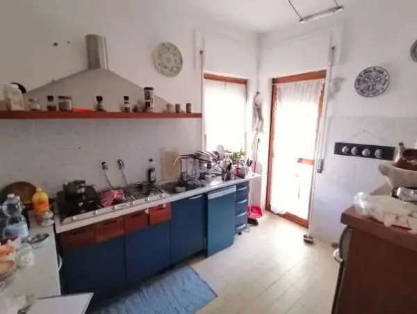 Appartamento via Nino Bixio 10, Rapallo