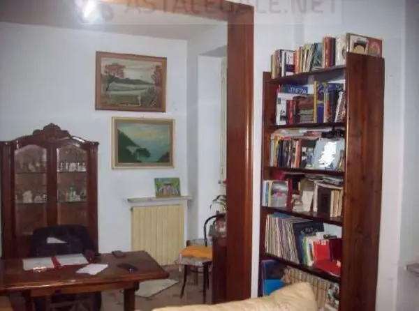 Appartamento via Mozzachiodi 59, La Spezia