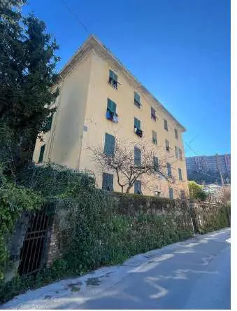 Appartamento via Carnia 57, Genova