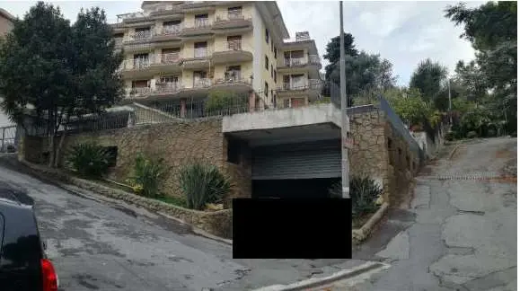 Magazzino via Padre Giovanni Semeria 422, Sanremo