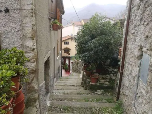 Appartamento via Roma 26, Maissana