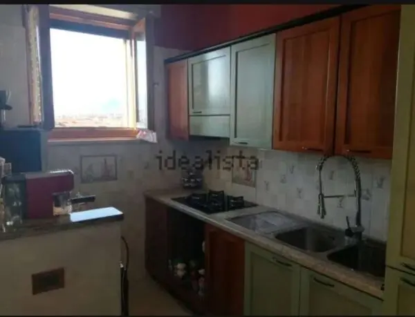 Appartamento via Leon Tron, Grugliasco