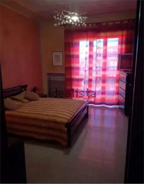 Appartamento via Leon Tron, Grugliasco