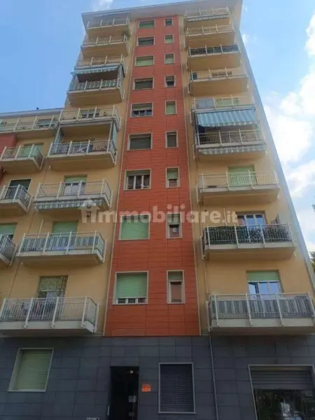 Appartamento via Campobasso, Torino