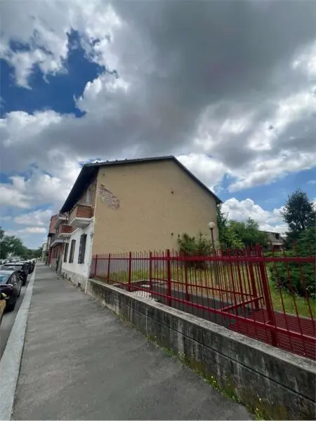 Casa Indipendente strada Del Drosso, Torino