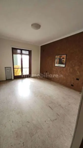 Appartamento via Pergolesi, Torino
