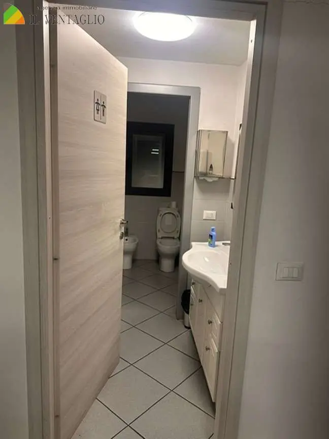 Immagine per Negozio in vendita a Sassuolo