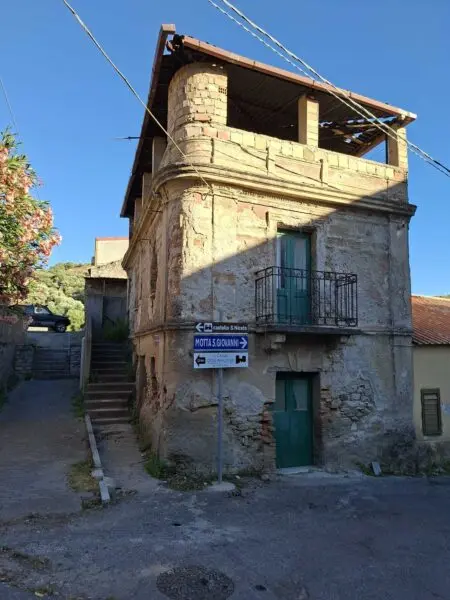 Villa Trifamiliare via Paterriti 19, Motta San Giovanni