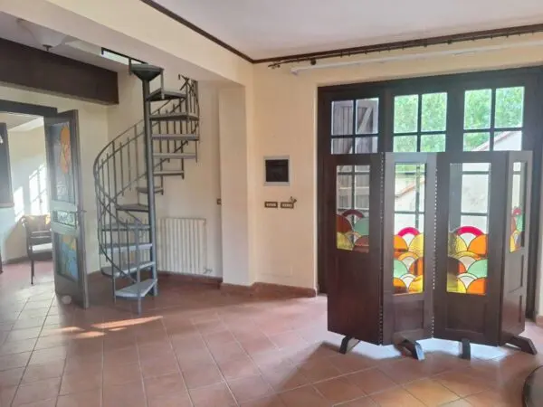 Villa via Località Valdaro, Settingiano