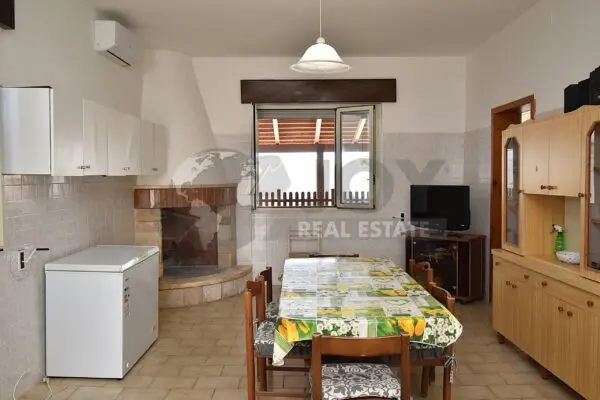 Villa via Levanzo 19, Lecce