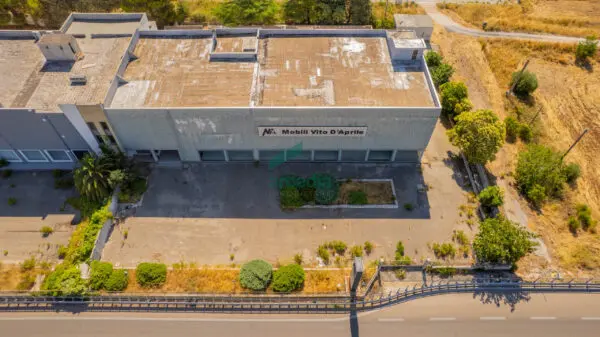 Immagine per Commerciale in vendita a Sammichele di Bari via Km 31 800