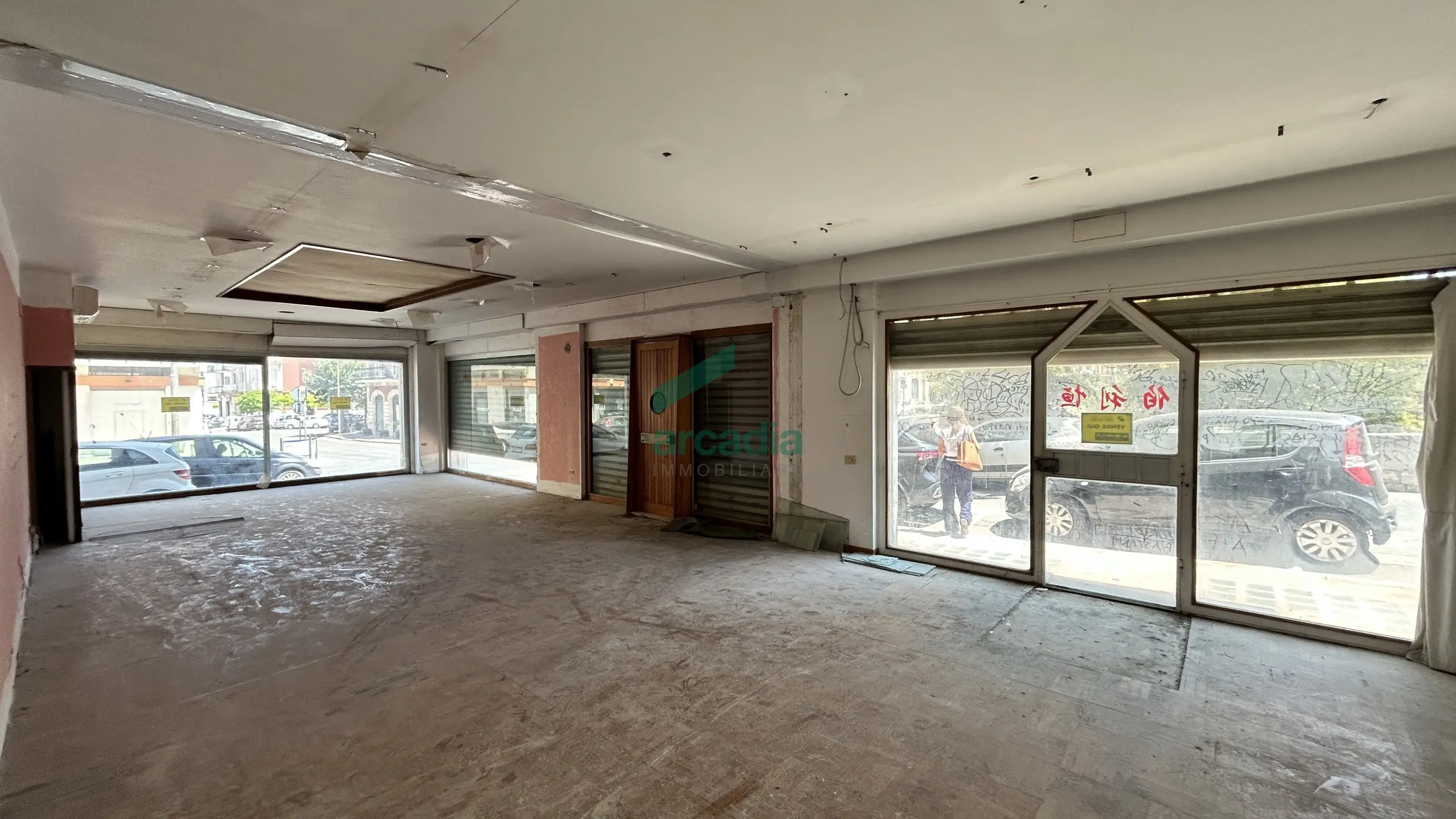 Immagine per Locale commerciale in vendita a Putignano via Vincenzo Petruzzi 49