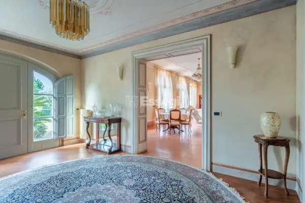 Villa via Di Montechiari, Montecarlo