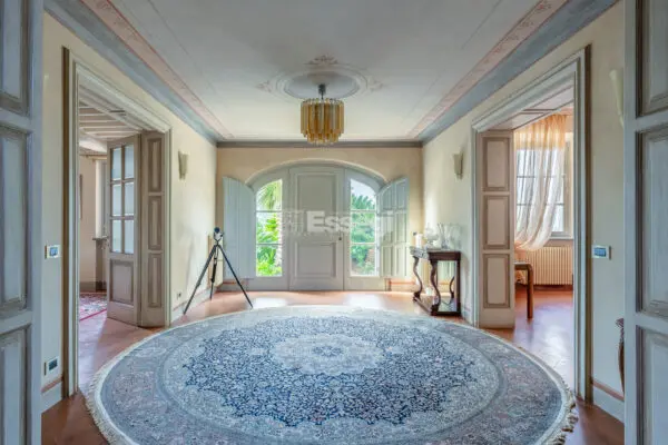 Villa via Di Montechiari, Montecarlo