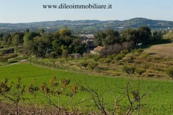 Casale strada Di Fagnano, Pesaro