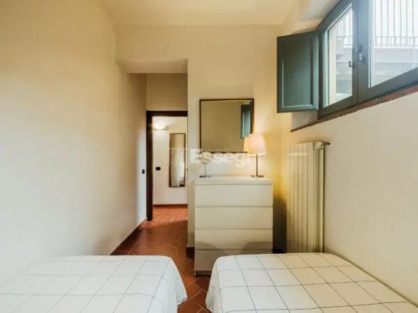 Casale via Per Matraia 22, Capannori