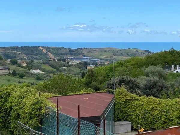 Villa Trifamiliare via San Francesco 77, Acquaviva Picena