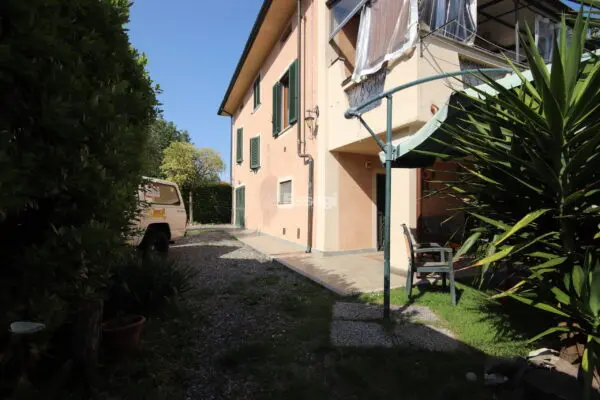 Villa viale San Concordio 483, Lucca