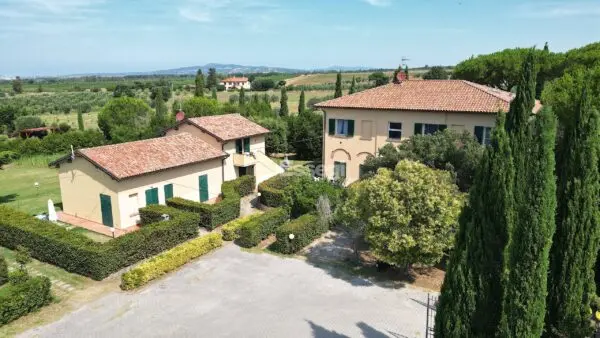 Casale via Gorizia 39, Cecina