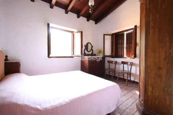 Casale via Valpromaro, Massarosa
