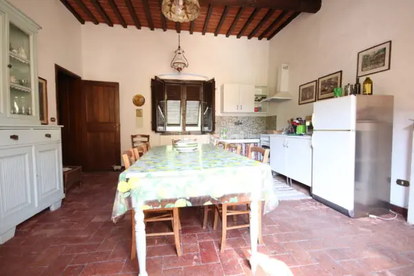 Casale via Valpromaro, Massarosa