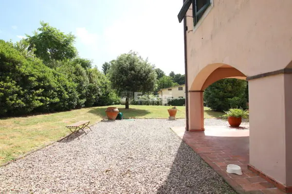 Villa via Di Segromigno, Capannori