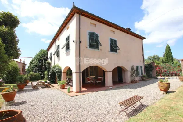 Villa via Di Segromigno, Capannori