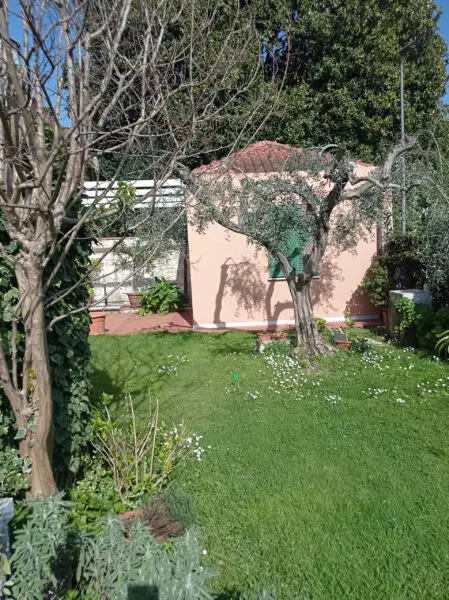 Villa Trifamiliare via Amoa 10, La Spezia