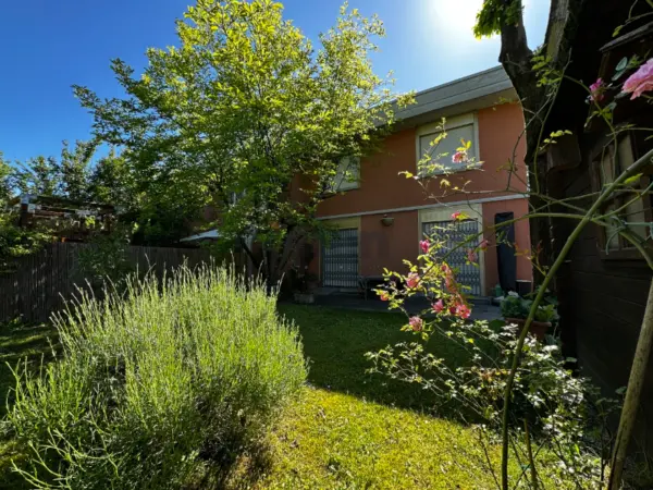 Villa A Schiera via Albert Einstein 42, Villaggio Giardino, Modena