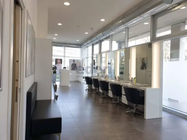 Negozio viale Gaetano Storchi 513, Modena