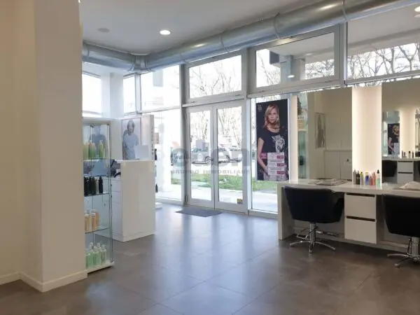 Negozio viale Gaetano Storchi 513, Modena
