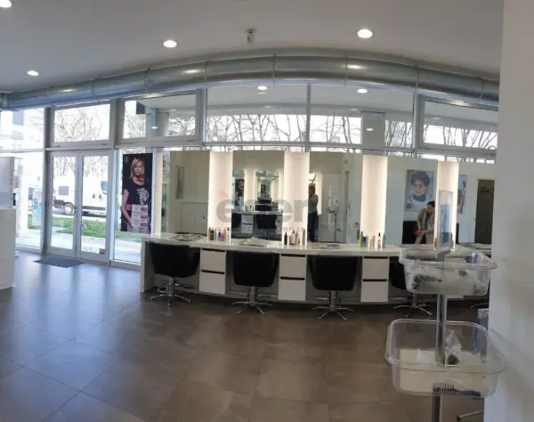 Negozio viale Gaetano Storchi 513, Modena