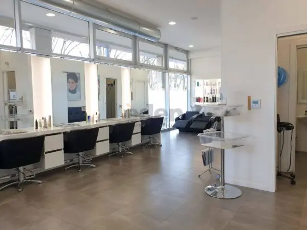 Negozio viale Gaetano Storchi 513, Modena