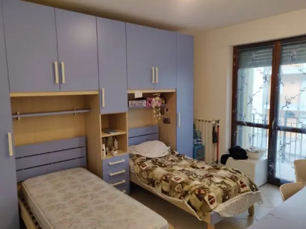 Appartamento via Algeri, Chieti