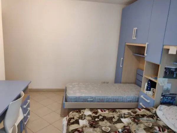 Appartamento via Algeri, Chieti