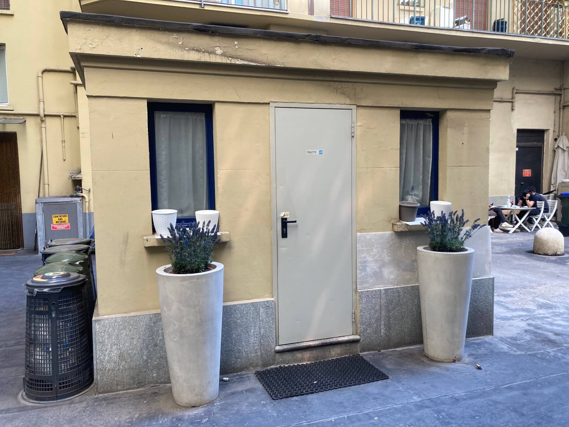 Immagine per Negozio in vendita a Torino Via XX settembre 18