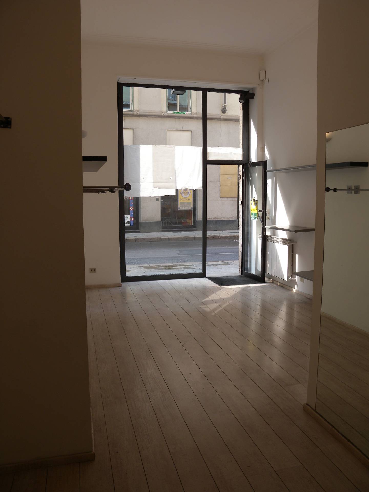 Immagine per Negozio in vendita a Torino Via XX settembre 18