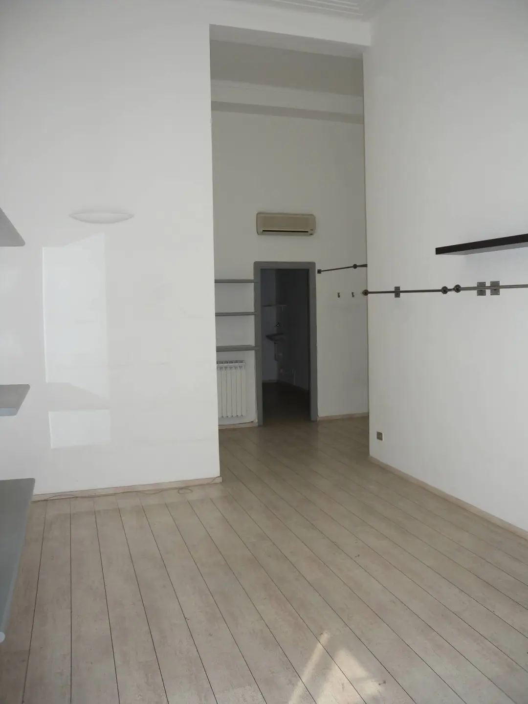 Immagine per Negozio in vendita a Torino Via XX settembre 18