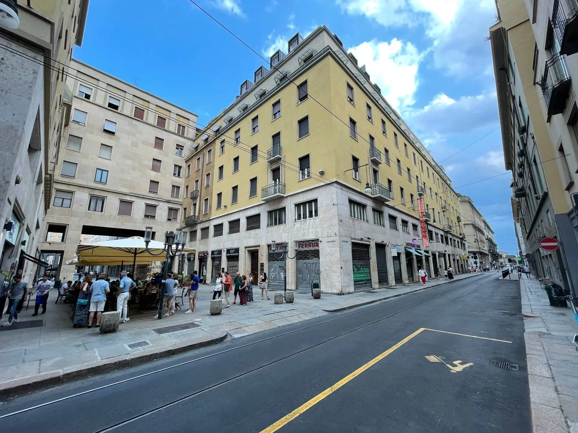 Immagine per Negozio in vendita a Torino Via XX settembre 18