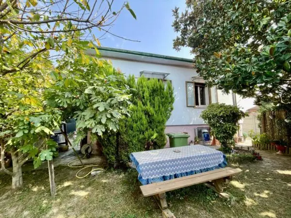 Casa Indipendente via, Alessandria