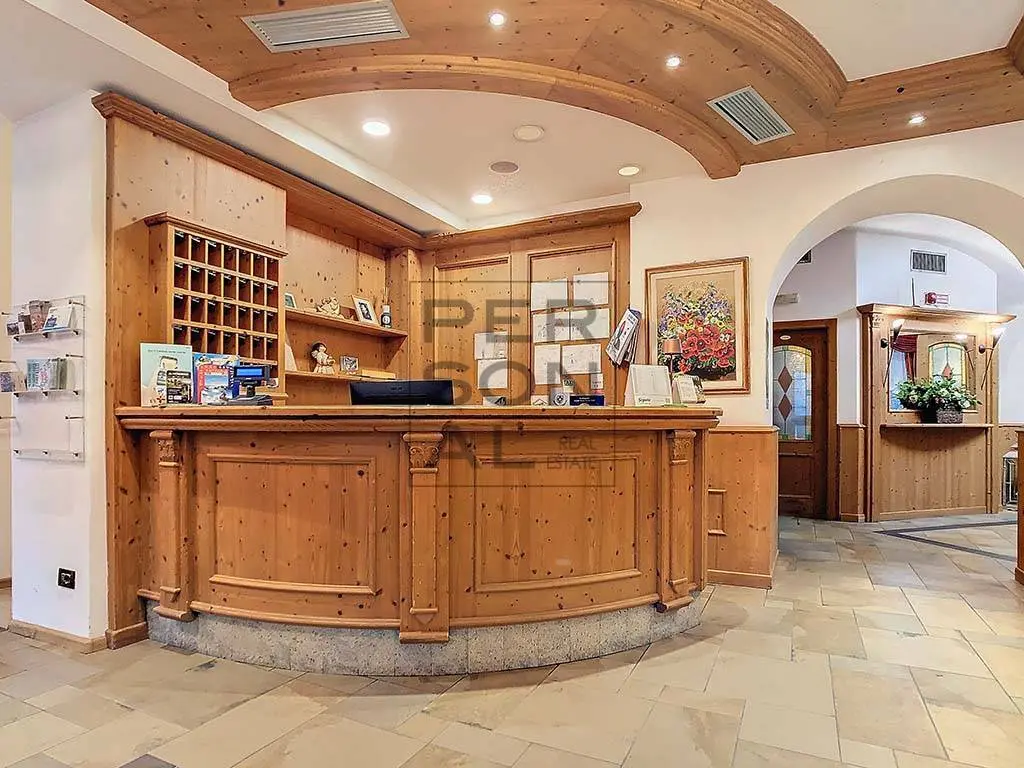 Immagine per Albergo/Hotel in vendita a Baselga di Pinè  