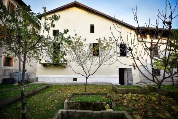 Appartamento via Torino 64, Caselle Torinese