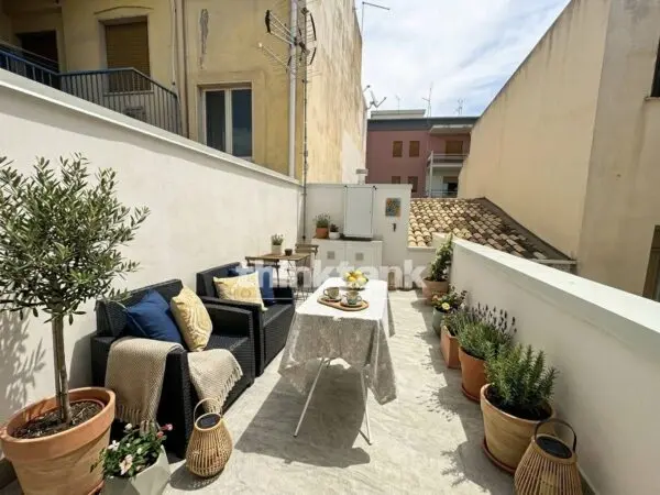 Appartamento via Piave, Siracusa