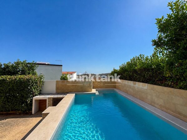 Villa via San Corrado Di Fuori, Noto