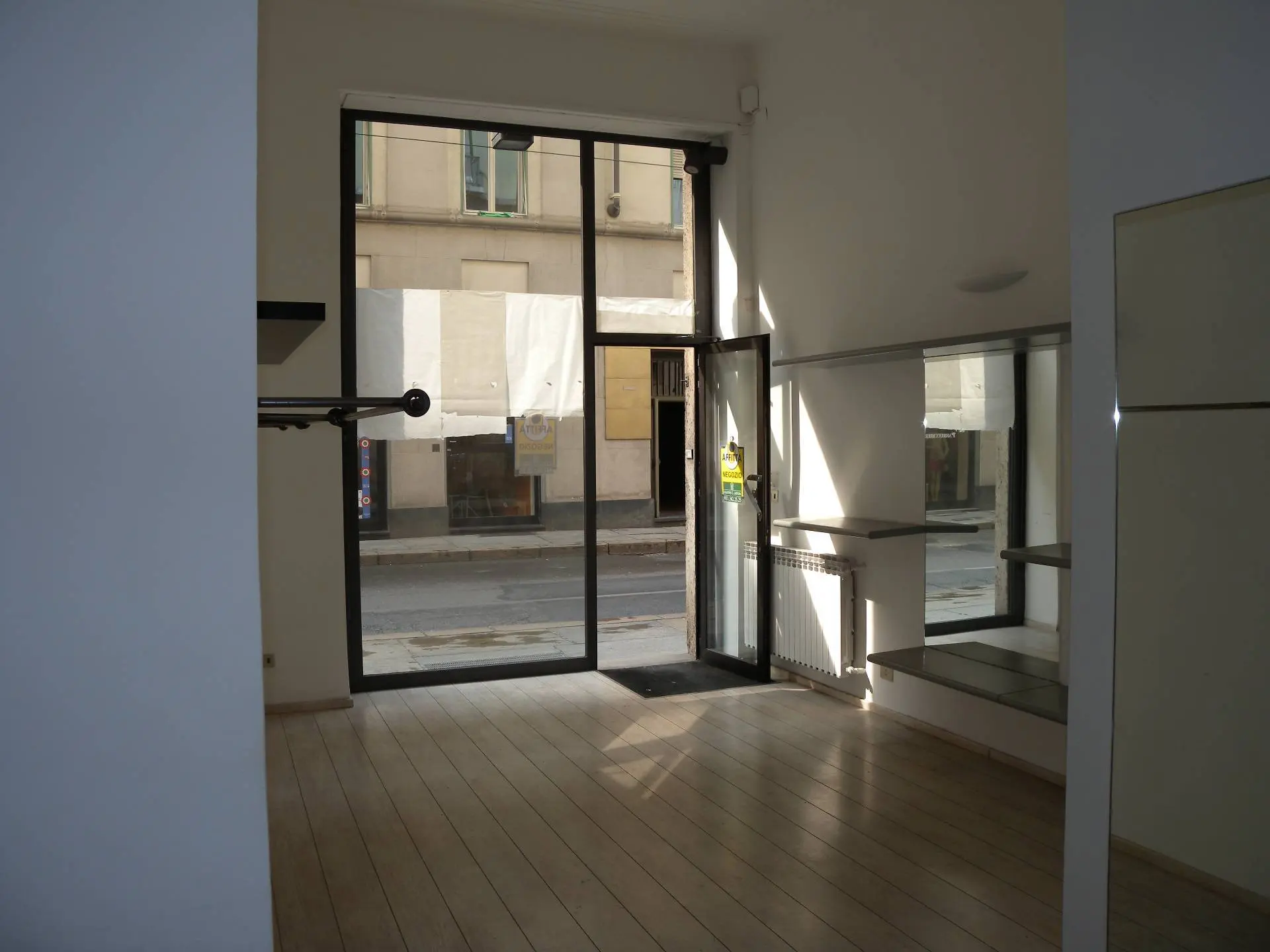 Immagine per Negozio in vendita a Torino Via XX settembre 18