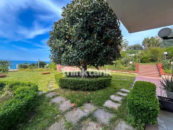 Appartamento via Costa Degli Oleandri, Augusta