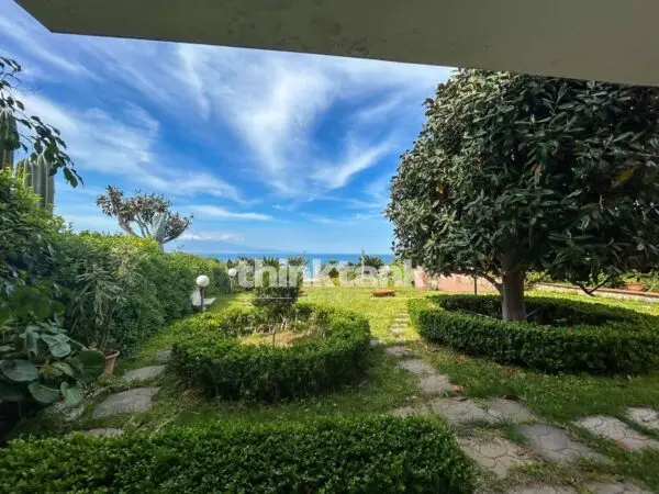 Appartamento via Costa Degli Oleandri, Augusta