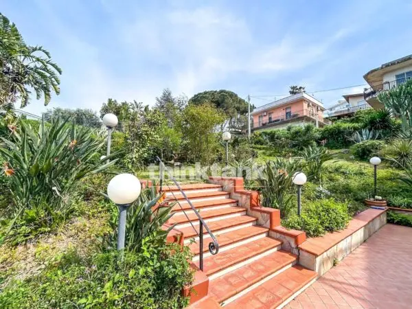Appartamento via Costa Degli Oleandri, Augusta