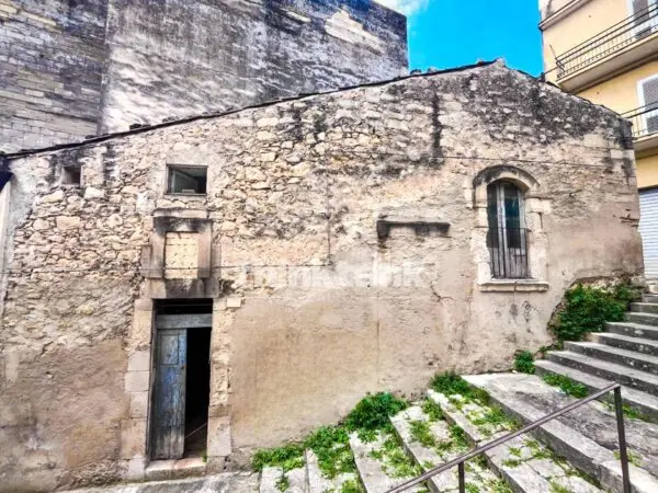 Appartamento via Pezza 26, Ragusa